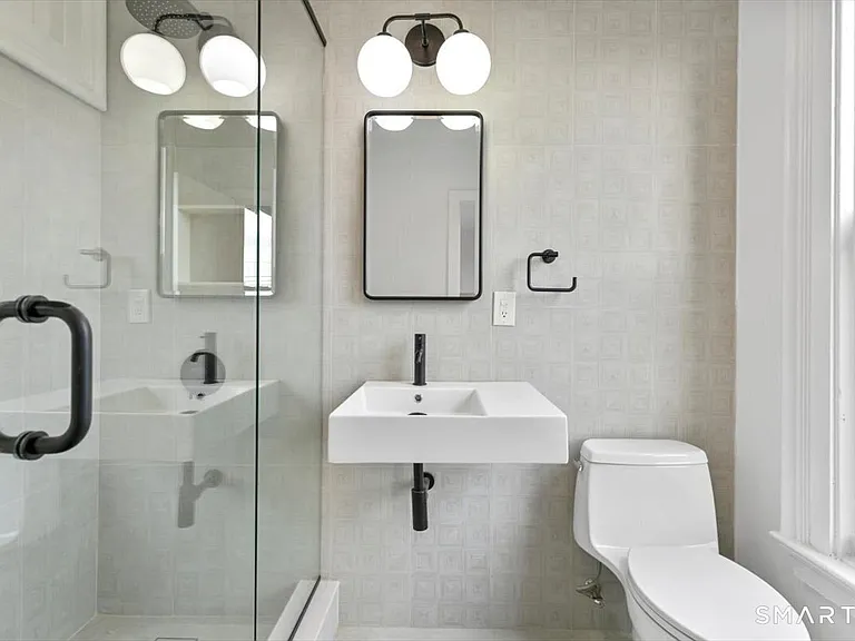 46 Trumbull St #3 — Photo 16