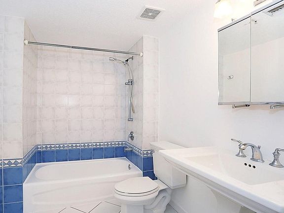3rd image of 3500 Coral Way APT 1110