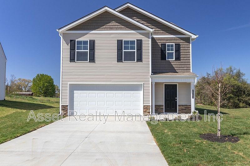 1st image of 2063 Southwood Cir
