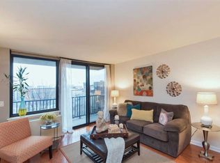 700 Grove St APT 7U, Jersey City, NJ 07310