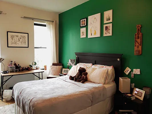 Rented by Compass | media 12