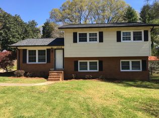 8509 Idlewild Rd, Charlotte, NC 28227