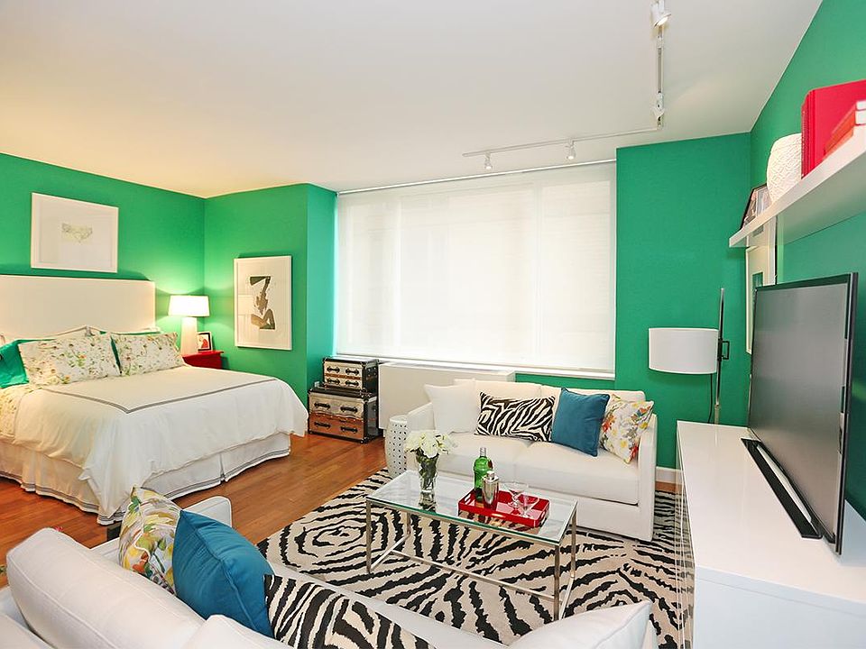 1st image of 175 W 60th St #6B