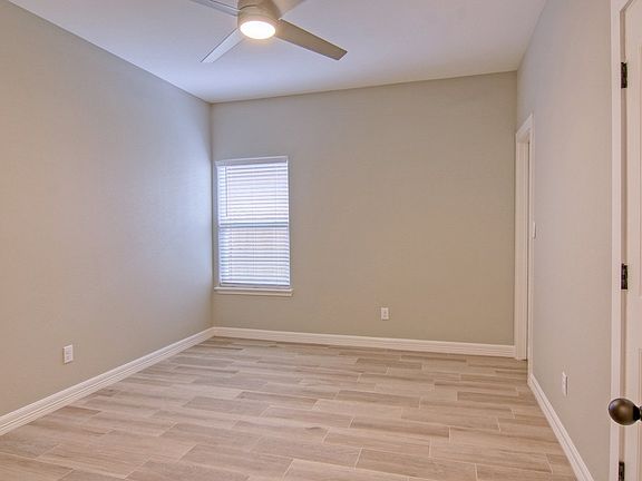 5th image of 6517 Paddington Dr