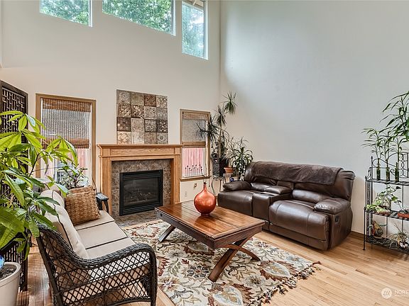 5th image of 6806 131st Street Ct E