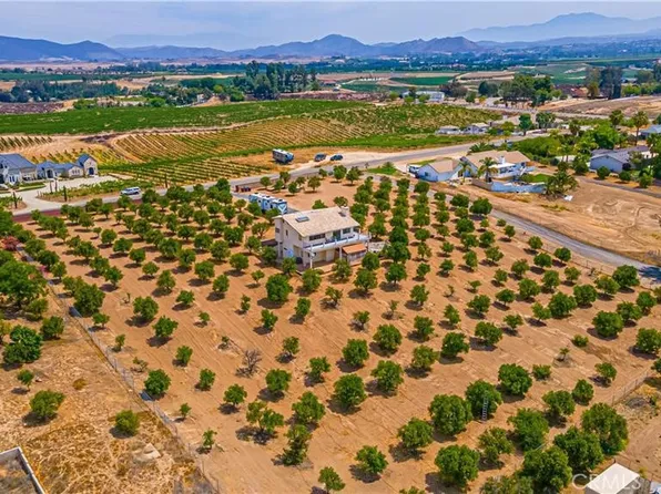33851 Madera De Playa, Temecula, CA 92592
