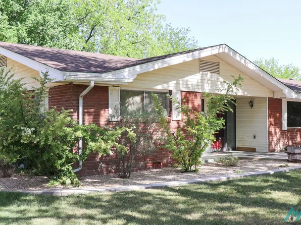2705 Gaye Dr, Roswell, NM 88201