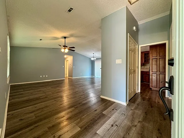 13135 Pleasant Hill Rd — Photo 3