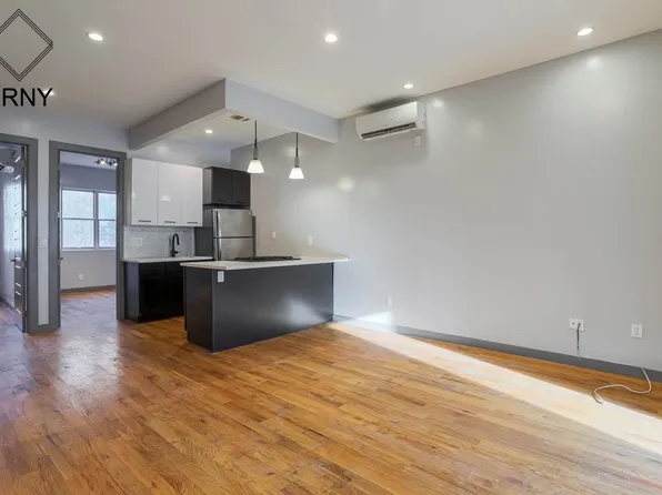 1101 Halsey Street image 16 of 26