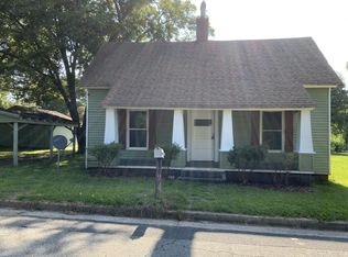 10 9th St, Greer, SC 29651