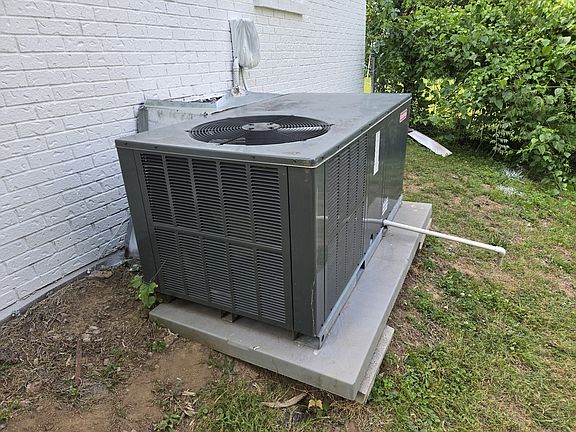 2nd image of 4166 Ames Dr