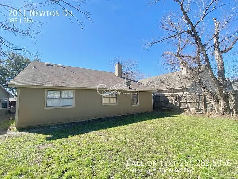 2011 Newton Dr — Photo 15
