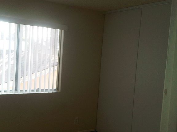 5th image of 14428 Emelita St APT 4