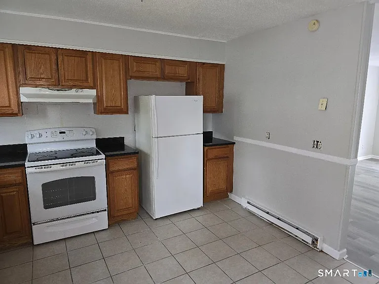 116 Angel Dr #D — Photo 3