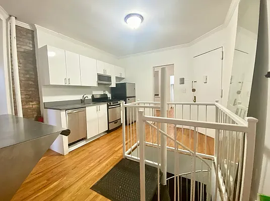 Rented by Outpost Brokerage LLC | media 18