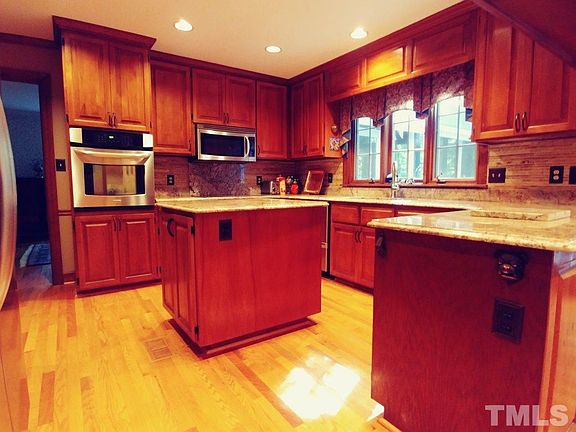 5th image of 101 Catawba Ct