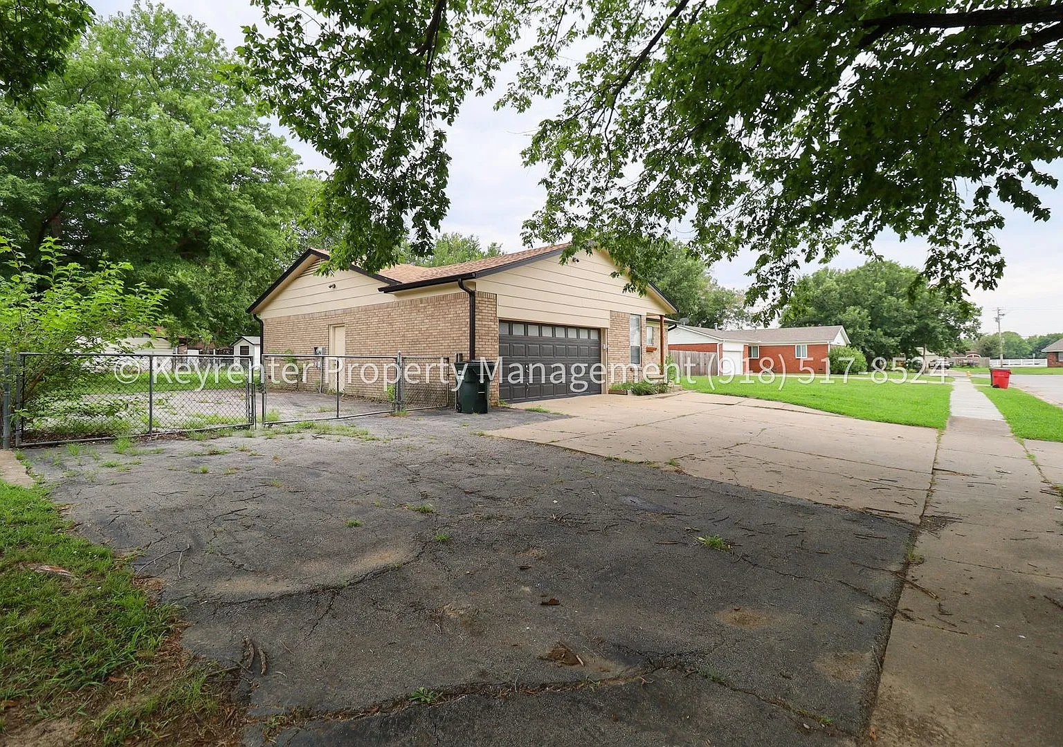 Recently Renovated 3 Bed 2 Bath in Collinsville! — Photo 4