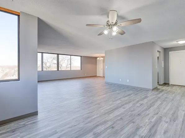 505 36th St Unit 404, Des Moines, IA 50312