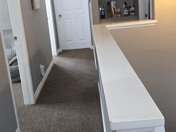 4th image of 880 Friendly Cir