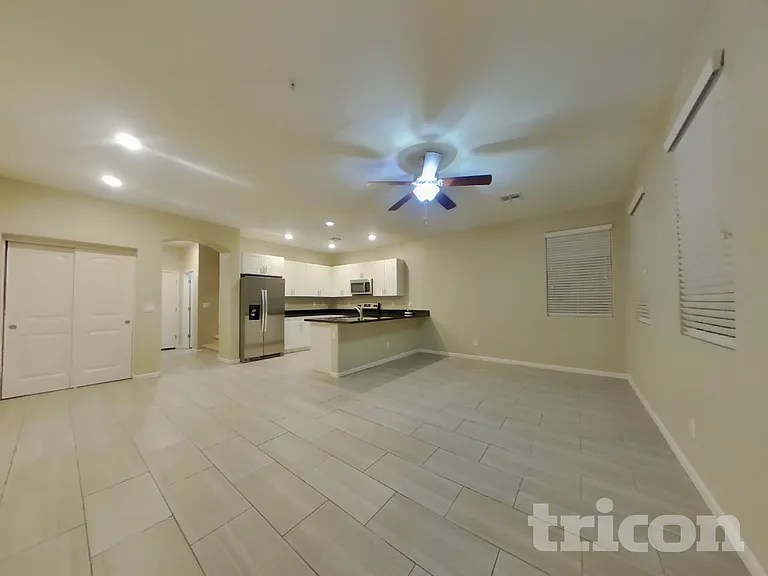 12564 W Hummingbird Ter — Photo 3