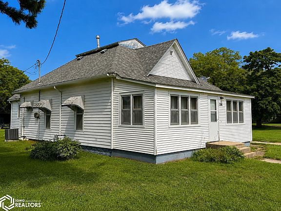 5th image of 214 Allen St