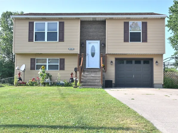 232 E Pearl St, Albion, PA 16401