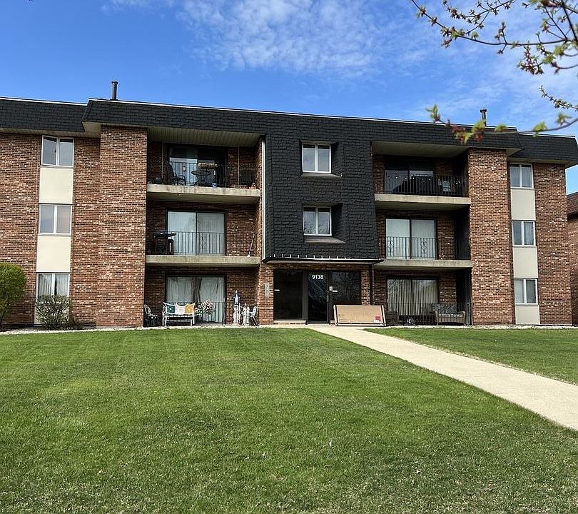 1st image of 9138 140th St #4