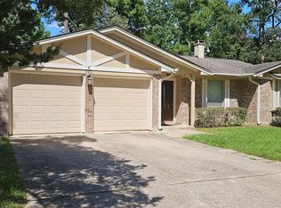 22 W Broken Oak Ct, Spring, TX 77381
