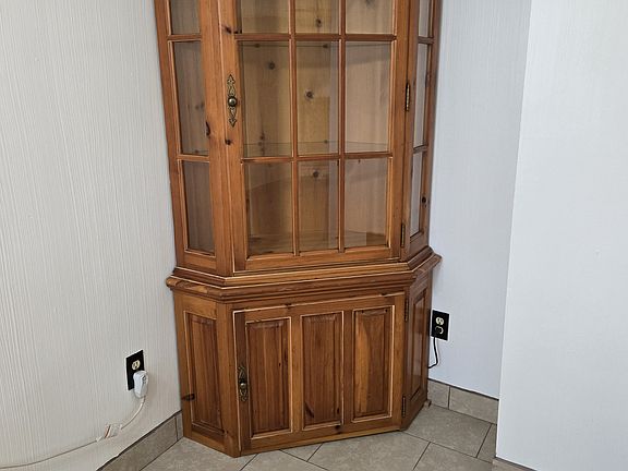 4th image of 151 Church St #C