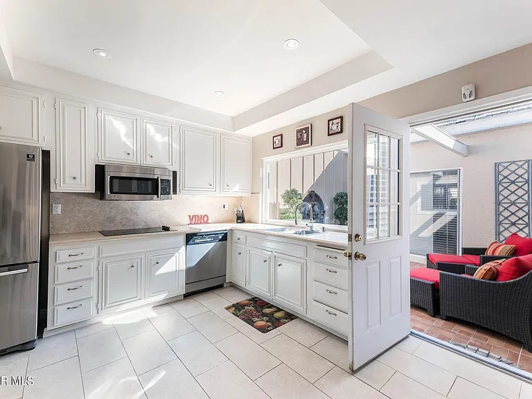 32146 Oakshore Dr — Photo 11