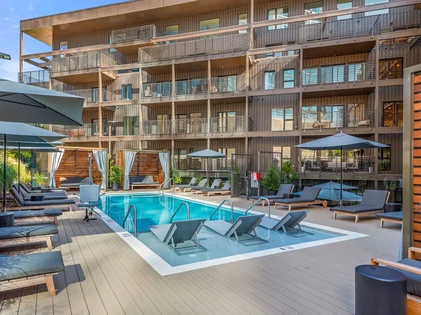 635 7th Ave S #412, Nashville, TN 37203