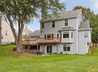 1301 Stratton Ct, Chanhassen, MN 55317