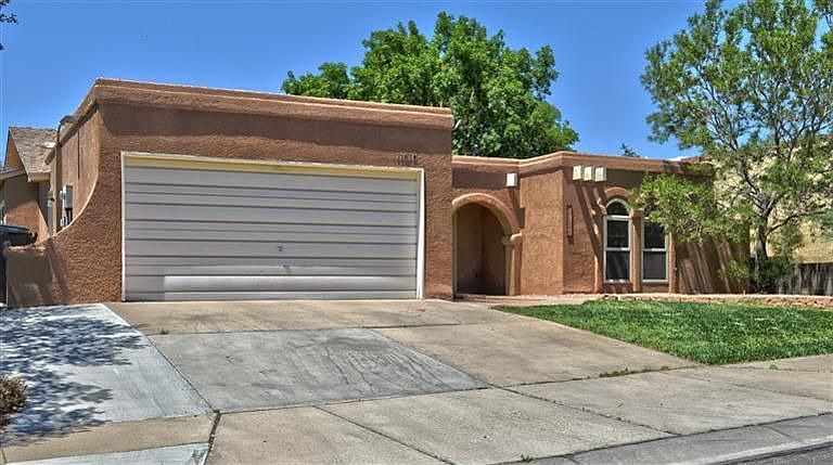 1st image of 11515 La Vista Grande Dr NE