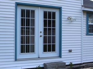 211 S High St, Roanoke, IN 46783