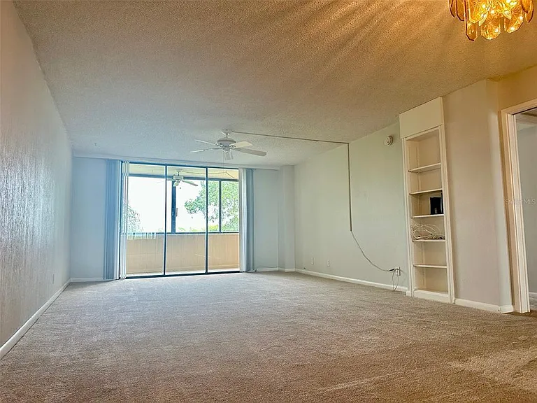 2617 Cove Cay Dr #311 — Photo 41
