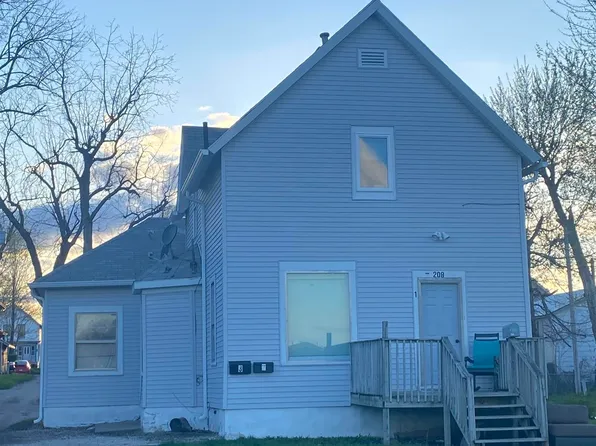 208 N 1st Ave, Marshalltown, IA 50158