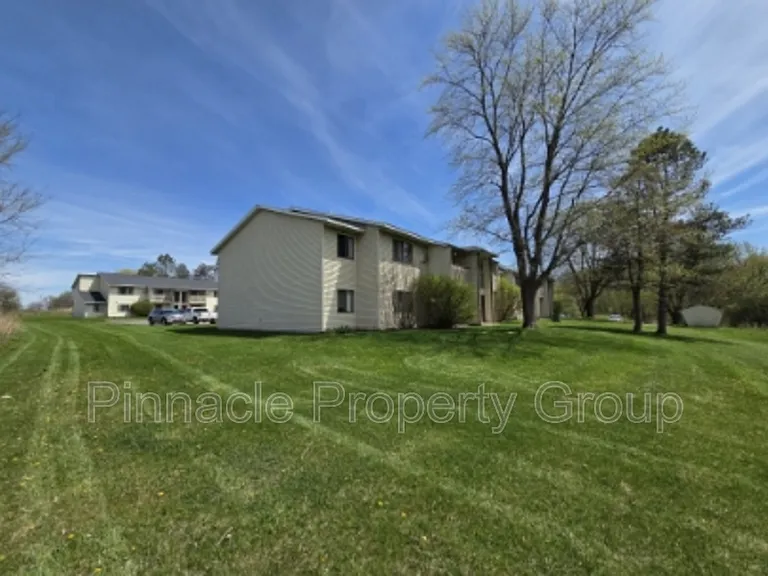 Timber Creek Apartments — Photo 9