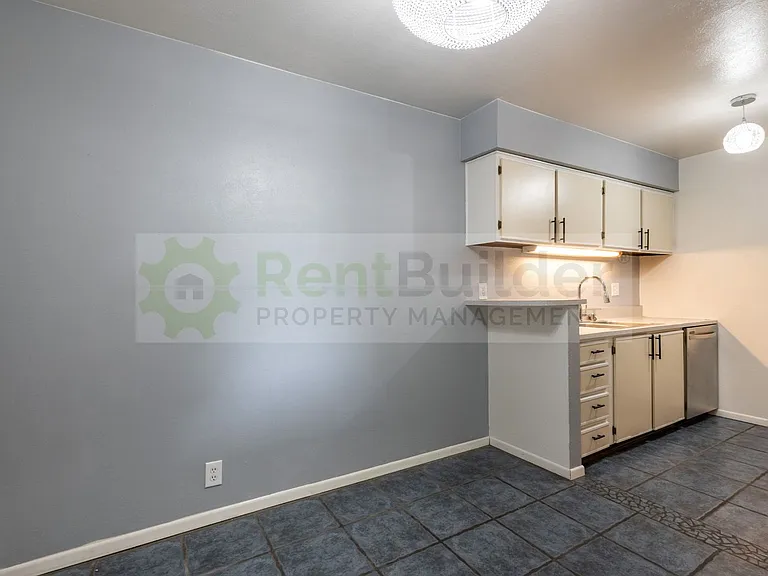 1601 Pennsylvania St NE #4 — Photo 6