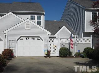 208 Lakewater Dr, Cary, NC 27511