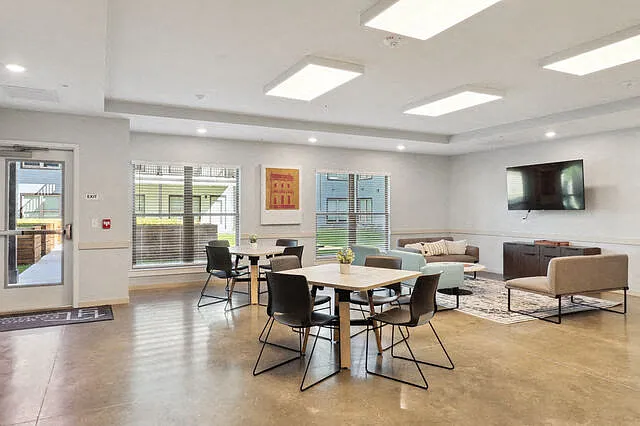 Hammond Station Apartments — Photo 19