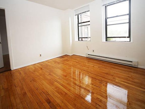 3rd image of 414 Market St APT 12