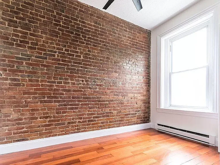 320 Warren St #2 — Photo 7