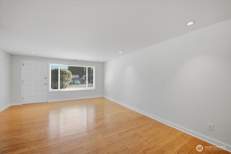 5th image of 5603 240th Street SW