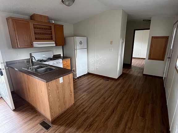 2nd image of 1528 Route 9 Lot 32