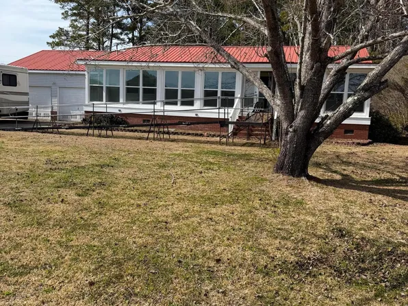 195 Firetower Road, Beaufort, NC 28516