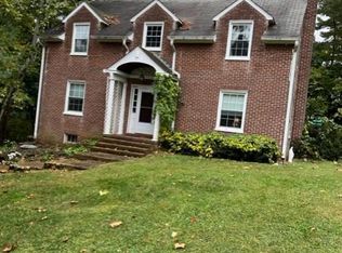 3 Pine Hill Dr, Westminster, MD 21157