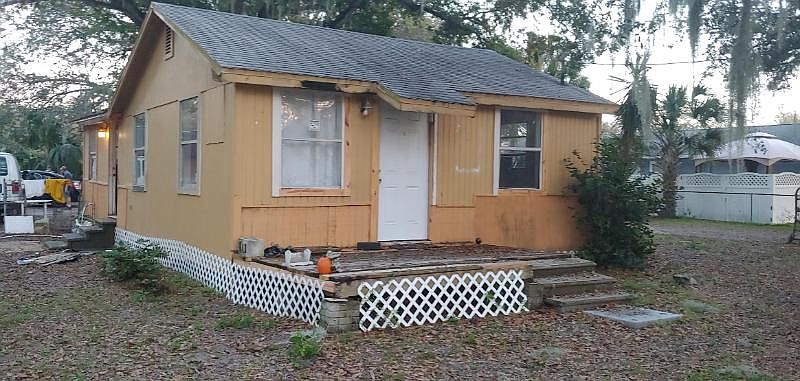 2nd image of 10008 Vaughn St