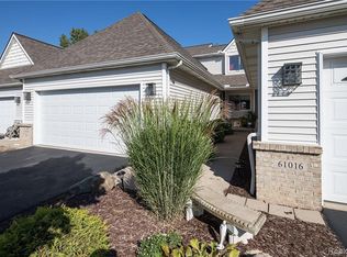 61018 Evergreen Ct #1, South Lyon, MI