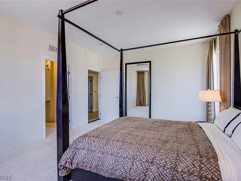 360 E Desert Inn Rd #1008 — Photo 27