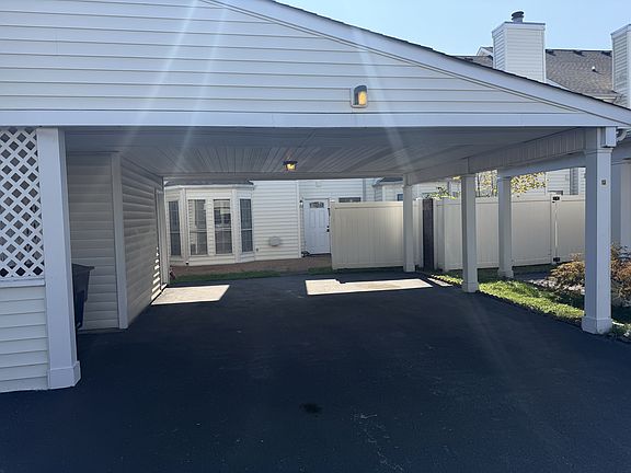 3rd image of 755 E Northfield Blvd #1
